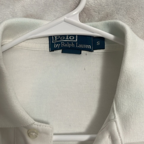 Men small polo shirt all white only worn twice - Picture 3 of 4